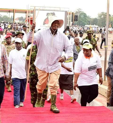 Corruption Walk: President Museveni walked with ‘corrupt civil servants’ in Kampala ﻿