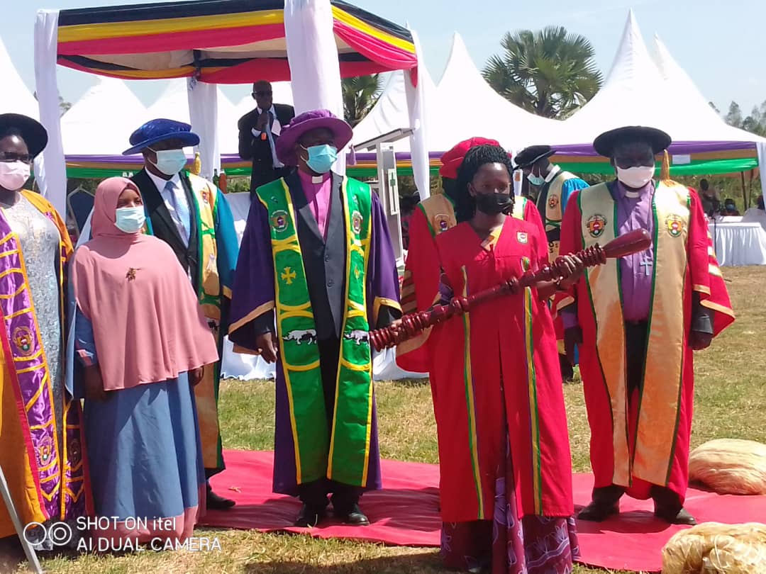 ASUL graduation: ‘Imat Ocere’ delivers Salim Saleh’s shs10m, 2 tractors