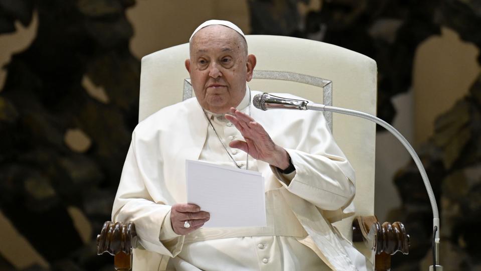 Pope Francis dies