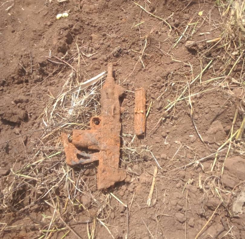 rusted gun
