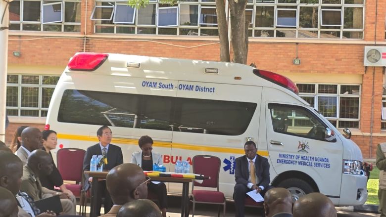 Oyam South gets ambulance from Ministry of Health